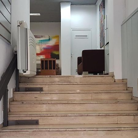 Palette Apartment Chocolate - Athens Center, 6 Bd, 3 Bath Bagian luar foto