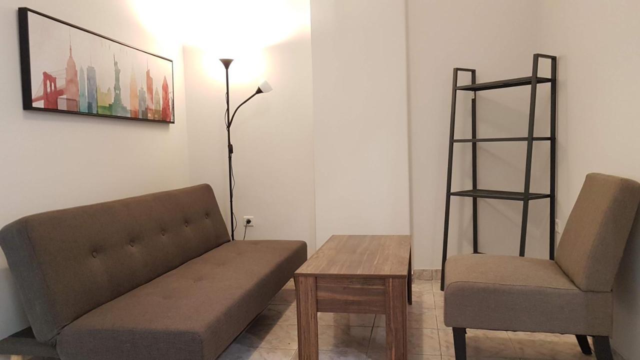 Palette Apartment Chocolate - Athens Center, 6 Bd, 3 Bath Bagian luar foto