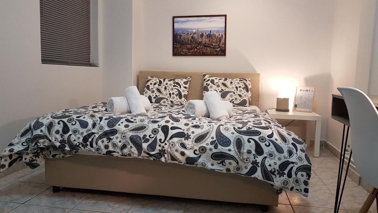 Palette Apartment Chocolate - Athens Center, 6 Bd, 3 Bath Bagian luar foto