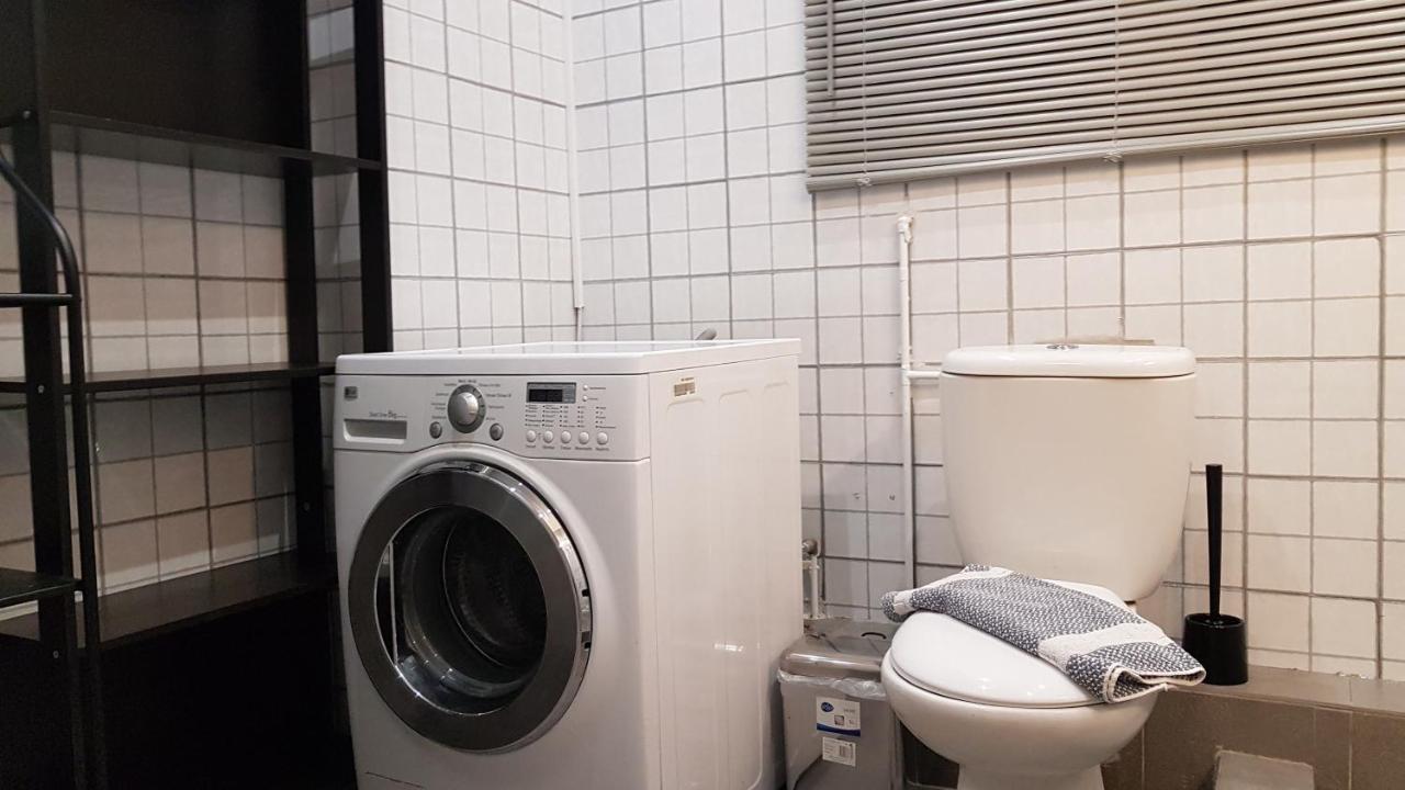 Palette Apartment Chocolate - Athens Center, 6 Bd, 3 Bath Bagian luar foto