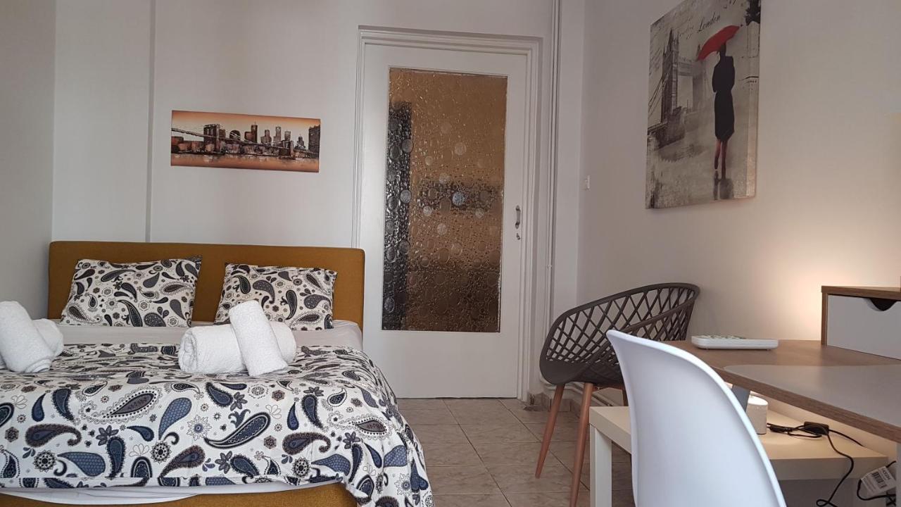 Palette Apartment Chocolate - Athens Center, 6 Bd, 3 Bath Bagian luar foto
